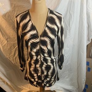 Etcetera V Neck Print Top size Small, bead detail